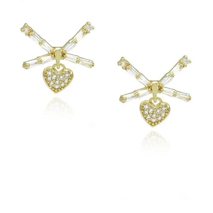 Dámske srdiečkové náušnice v malom dizajne