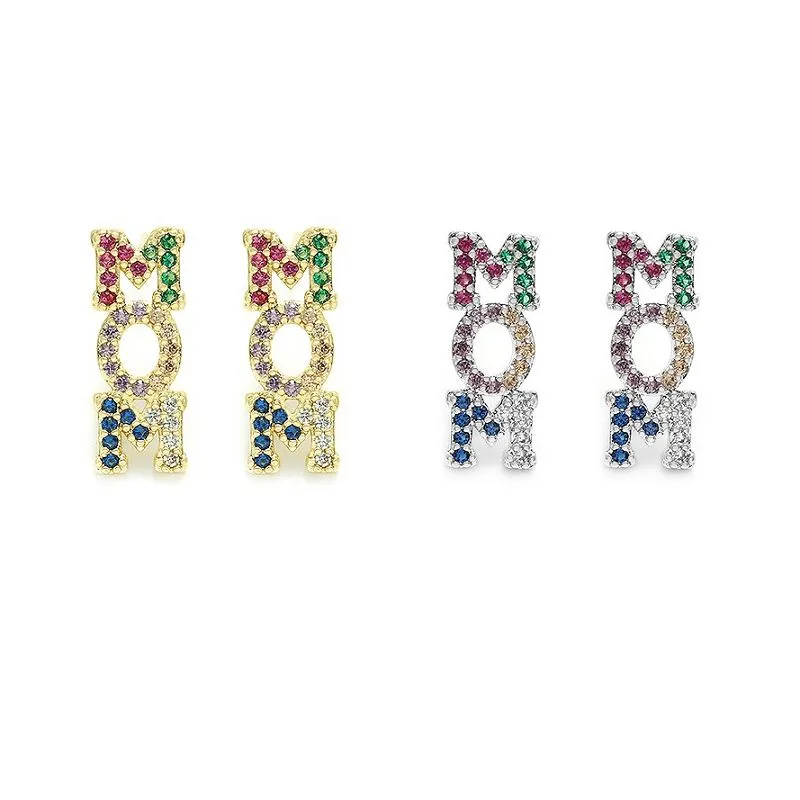 Počiatočné Mom Letter Earring Stud